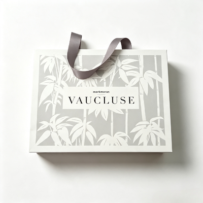 Guter Preis High-End recycelte Geschenktaschen aus recycelbarem Kunstpapier mit Bambusblatt-Gedruckt-Design und Satinbandgriff Online