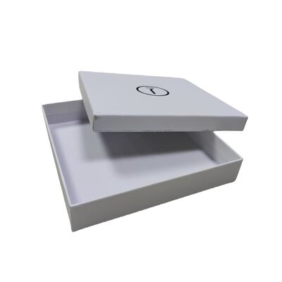 Guter Preis Luxuriöse Kosmetik-Papierbox mit 4-farbigem Druck, Prägung, Tiefprägung und Fensterstanzung, anpassbar an Produktabmessungen Online