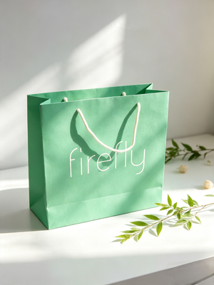 Guter Preis Nach Maß gedruckte recycelte Geschenkgäste mit optionale laminate wasserdichte Behandlung und Warmstempel für eine verbesserte Präsentation Online