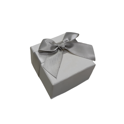 Guter Preis Individuell anpassbare Schmuck-Papierbox mit Magnetverschluss, hergestellt aus Graukarton und Kunstdruckpapier, perfekt für Einzelhandels-Geschenkverpackungen und Präsentationen online
