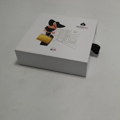 Guter Preis Weißes Make-upverpackenkasten-Papierpappfach-Kasten mit Trauerflor Online