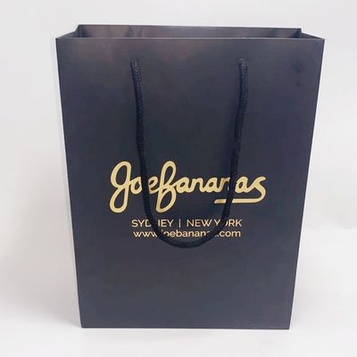 Guter Preis Prägende Butiken-Karten-Recyclingpapier-Geschenk-Taschen oder glatte Laminierung Online