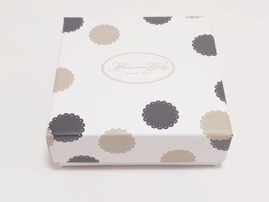 Guter Preis Kundenspezifischer Schmuck-Verpackenkasten-cremefarbene Farbe aufbereitete Schmuckkästchen Online